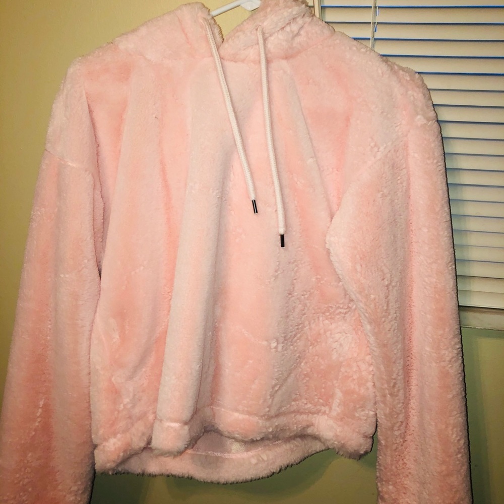 Fuzzy cropped hoodie